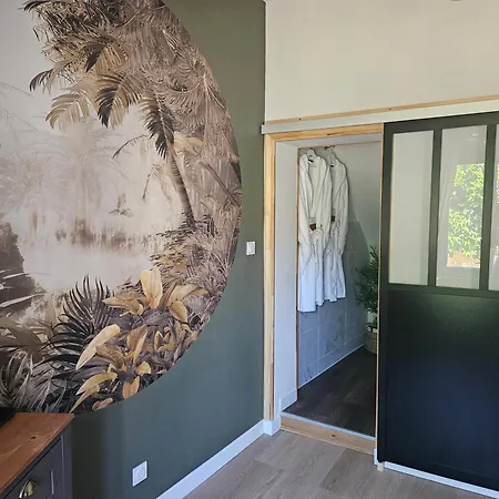 Unique Luxury Boutique D'hotes - Chez Oscar Panzió Voulême